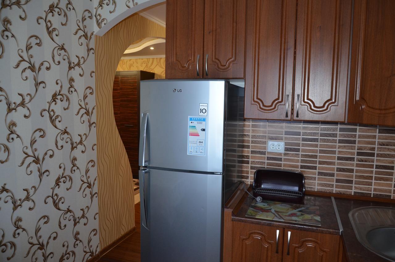 Ветеринарный Appartement Berdychiv Buitenkant foto